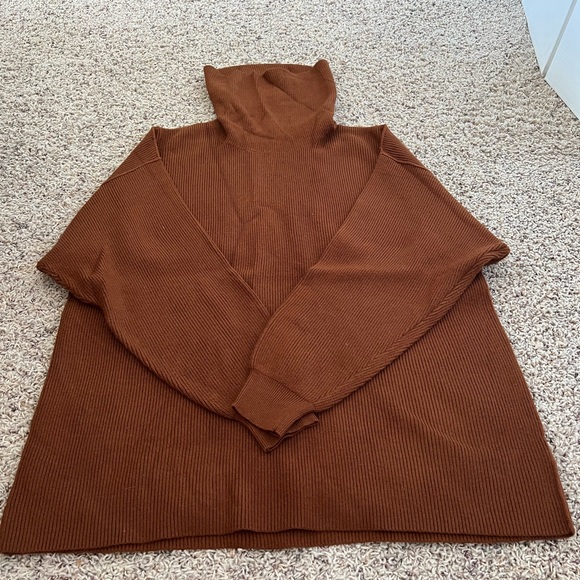 Free People Sweaters - Free People Softly structured knit tunic, medium, tobacco